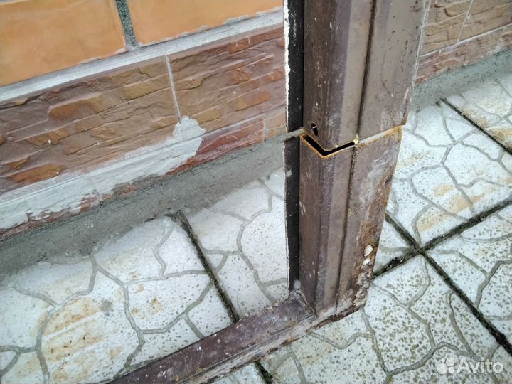 Дверь входная металлическая уличная