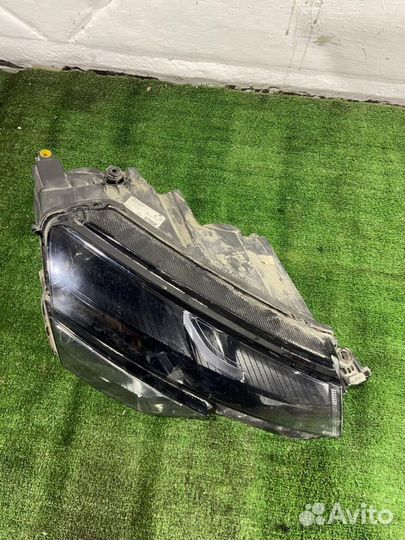 Фара правая Skoda Karoq 2017