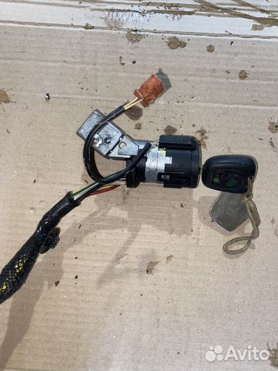 Замок зажигания с ключом peugeot 307 sw