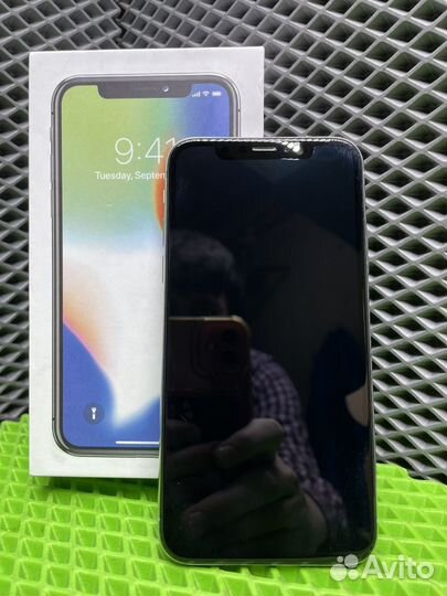 iPhone X, 256 ГБ