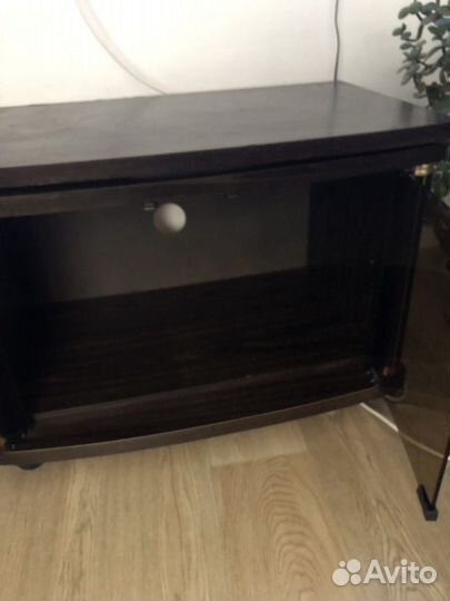 Тумба под телевизор