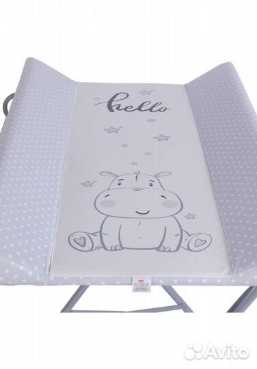 Пеленальный столик