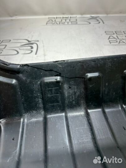 Пыльник двигателя левый Kia Soul AM G4FC 2009