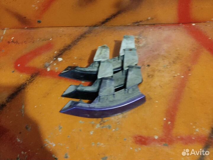 Ресничка габарита mitsubishi RVR 1992-1997 левая