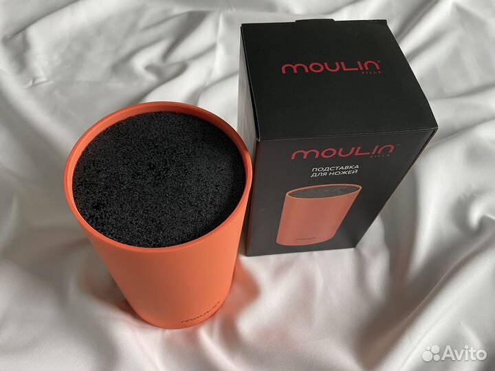 Подставка для кухонных ножей новая