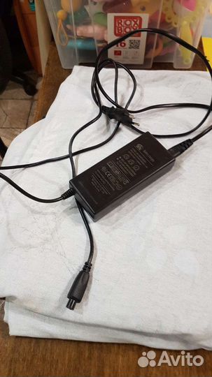 Зарядное устроство для гироскутора