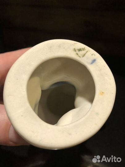 Фарфор статуэтка цыпленок