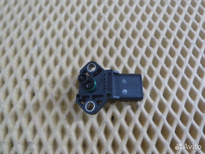 Датчик абсолютного давления VW Passat CC 2008-2017 (038906051D)