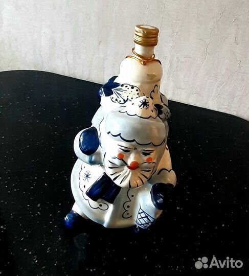 Бутылка новогодняя. Вместимость 2,25 литра