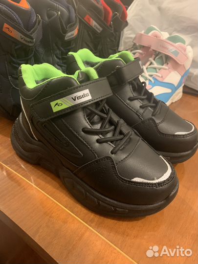 Ботинки утепленные новые 32 размер