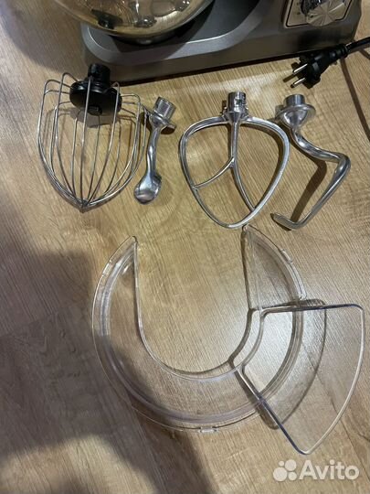 Миксер планетарный kitfort Kt-1338