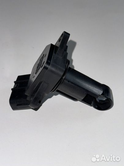 Датчик расхода воздуха Toyota Mark X