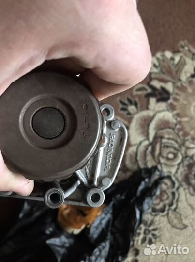 Помпа на Honda Civic