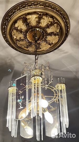 Люстра потолочная подвесная