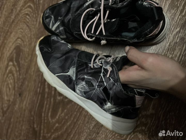 Кроссовки reebok женские