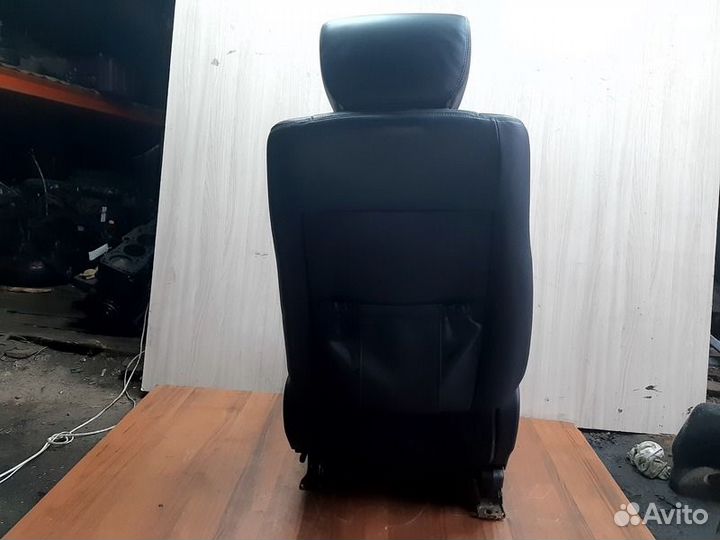 Сидение переднее правое Infiniti FX50 S51 с2008-20