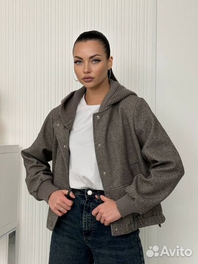 Женская куртка бомбер