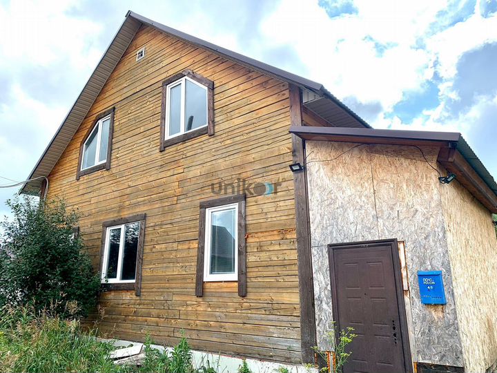 Дом 107 м² на участке 5 сот.