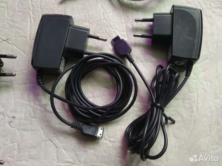 Зарядки для телефонов