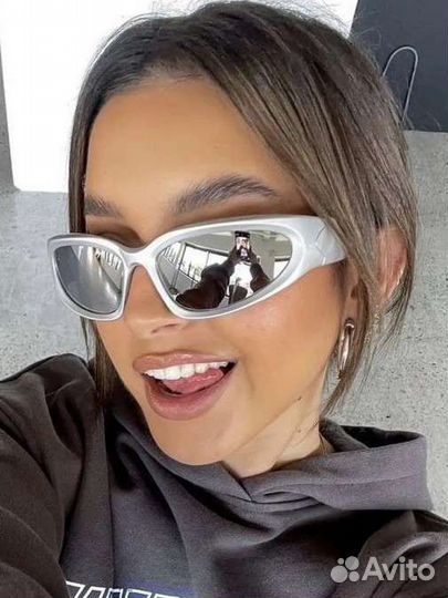 Солнцезащитные очки