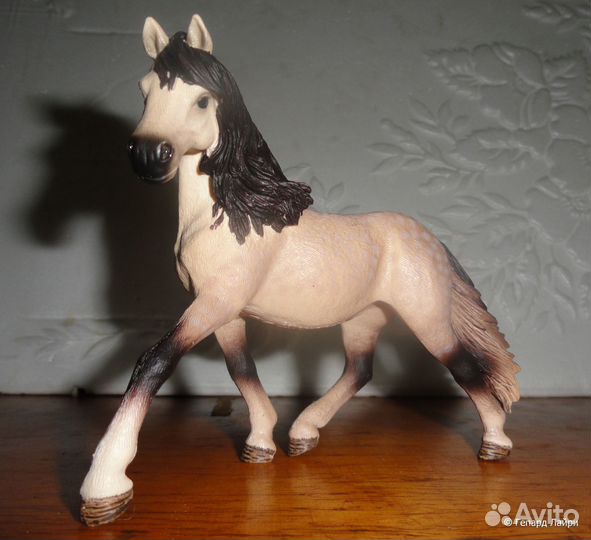 Фигурка лошади шляйх schleich