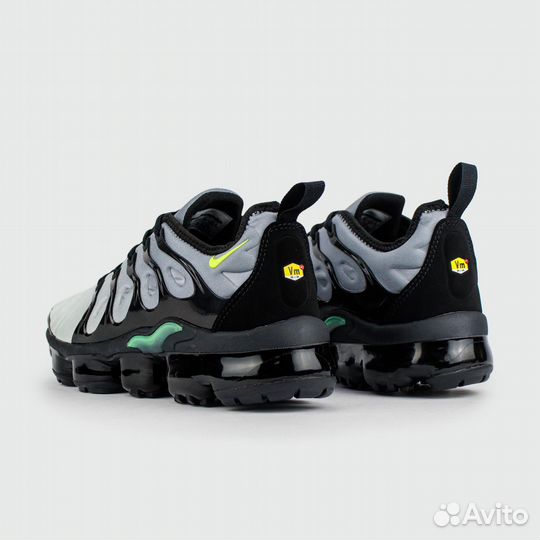 Кроссовки Nike Air Vapormax Plus