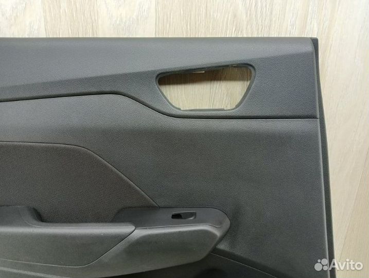 Обшивка двери задняя левая Hyundai Solaris 2