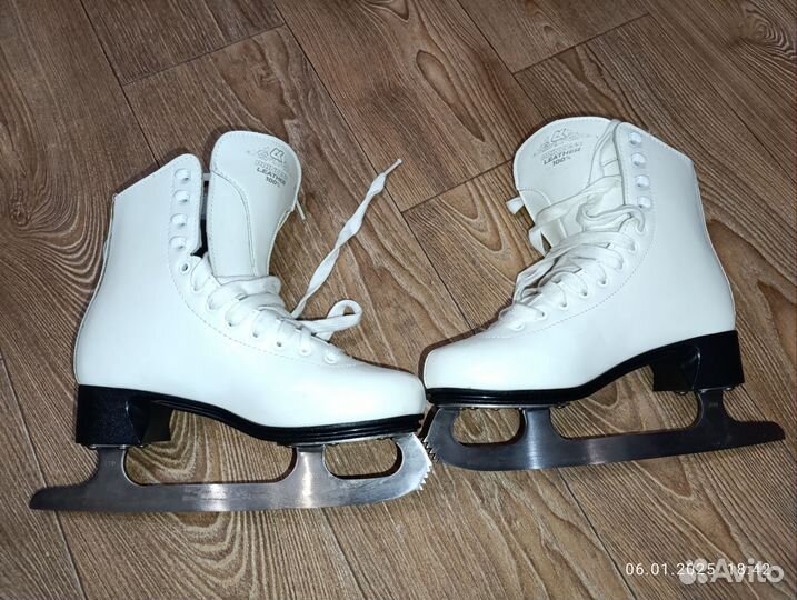 Коньки фигурные