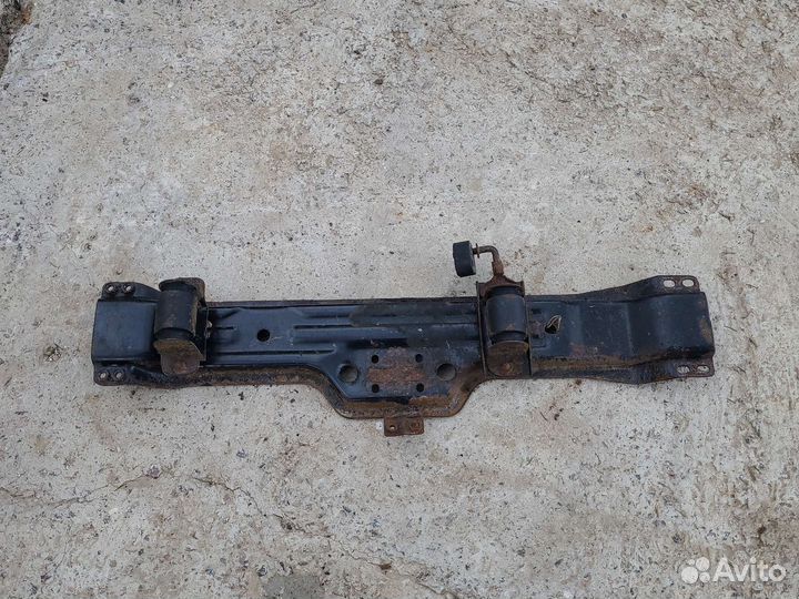 Балка передняя поперечная Kia Sportage 1