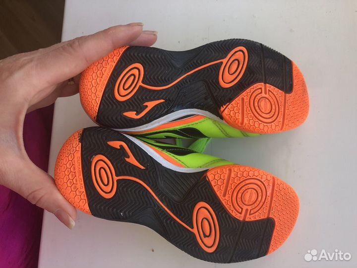 Футбольные кроссовки Joma