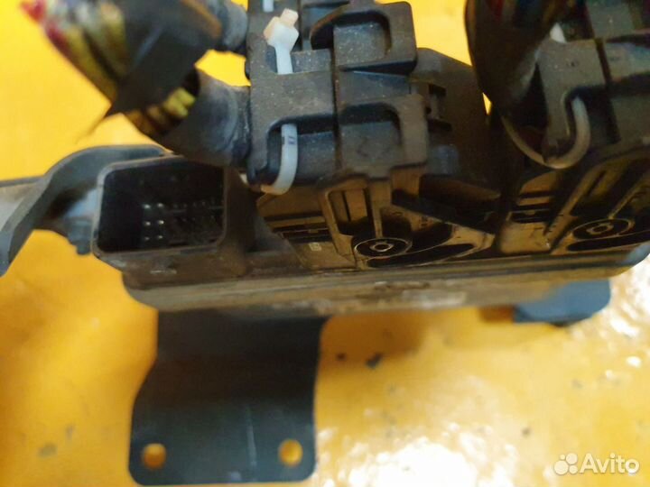 Эбу блок управления двс 2.0 MR20DE MR20 DE nissan