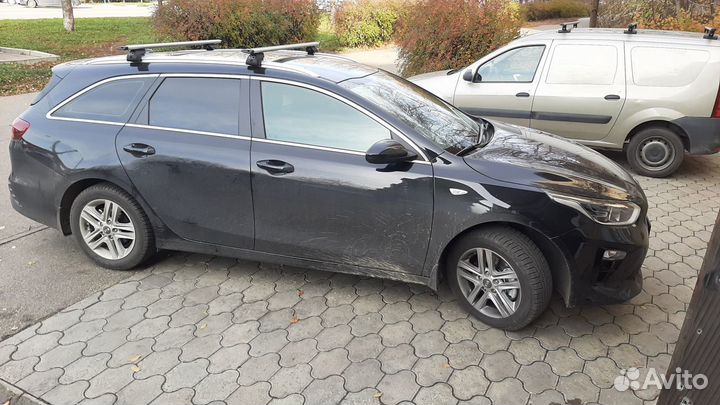 Багажник на крышу Kia Ceed универсал, крыло