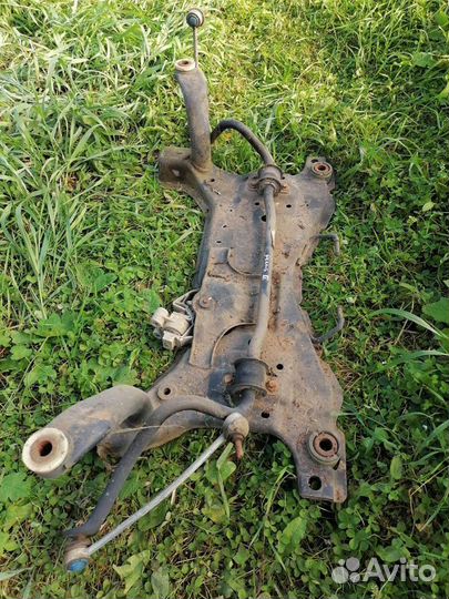 Передний подрамник Ford Focus 2