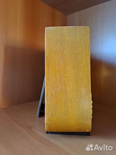 Настольные часы Янтарь, кварц