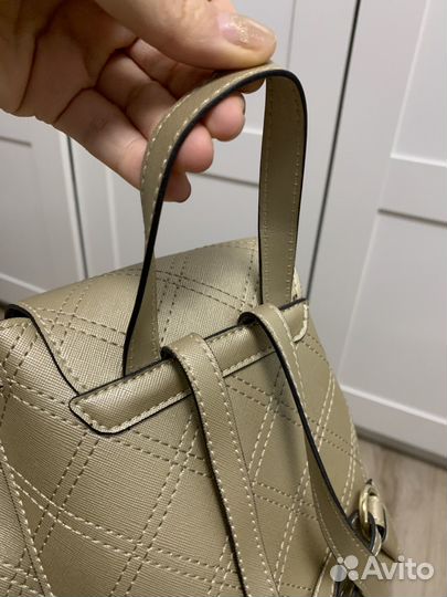 Рюкзак женский guess золотой