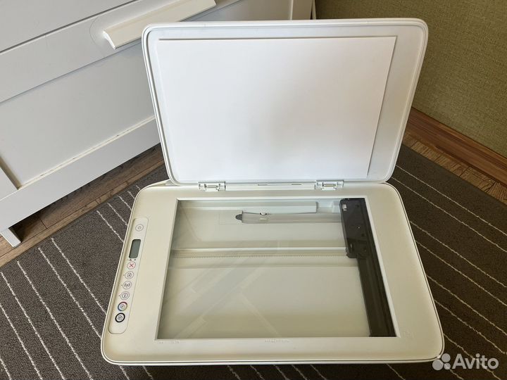 Цветной Мфу hp 2600