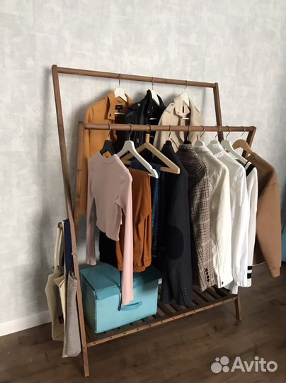 Вешалка напольная деревянная