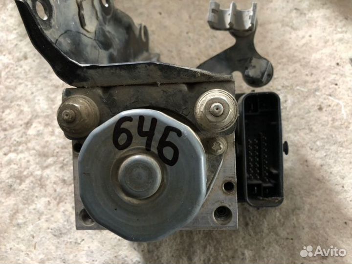 Блок ABS Toyota Corolla E180