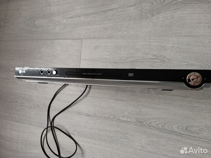 DVD плеер LG DK678X с караоке, микрофоном