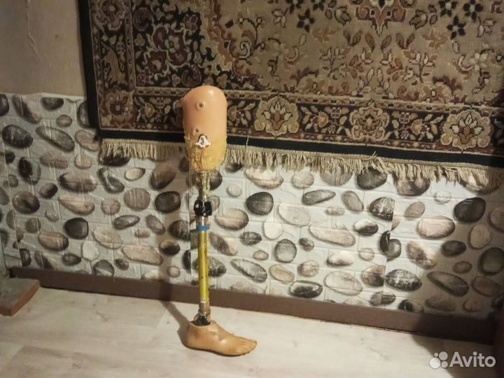 Протез правой ноги