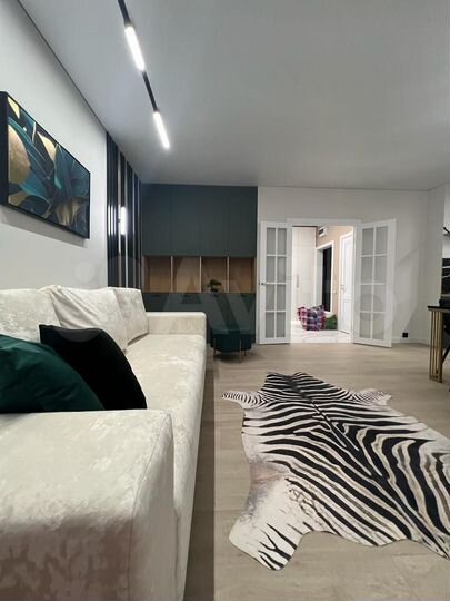 3-к. квартира, 83 м², 14/18 эт.