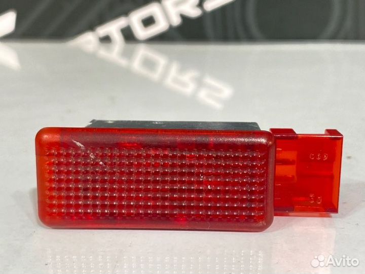 Плафон салона Volkswagen Touareg 7L AXQ/4 2006