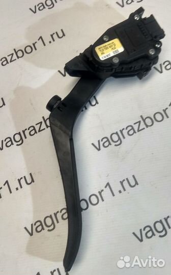 Педаль газа Audi Q7 (4L) I (2005–2009)