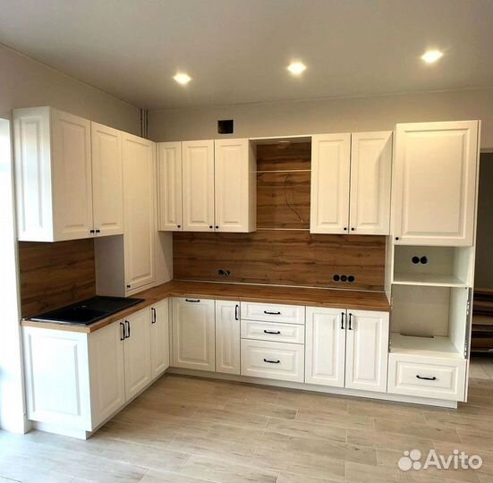 Кухня на заказ Бернардо