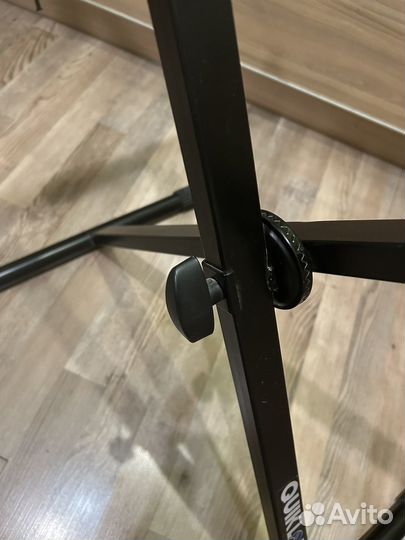 Подставка для синтезатора