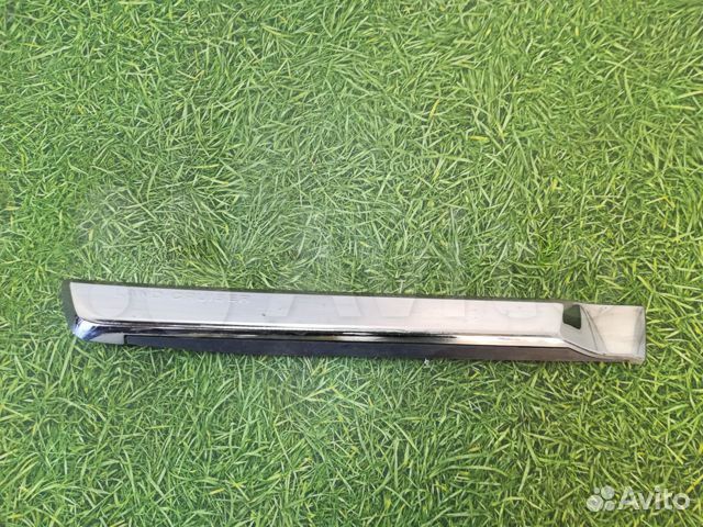 Накладка двери задней правой Toyota LC 200 c 2015