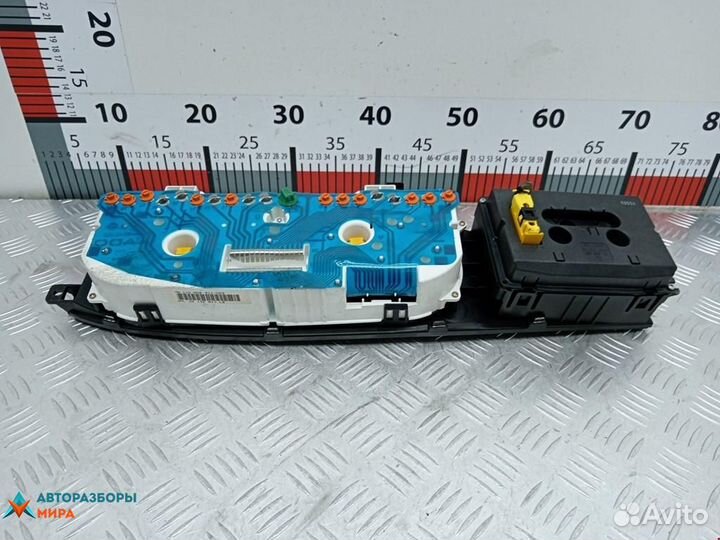 Щиток приборов (приборная панель) Opel Vectra B