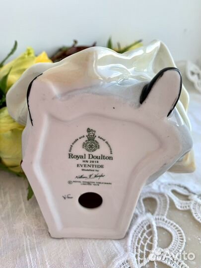 Статуэтка Бабушка от Royal Doulton