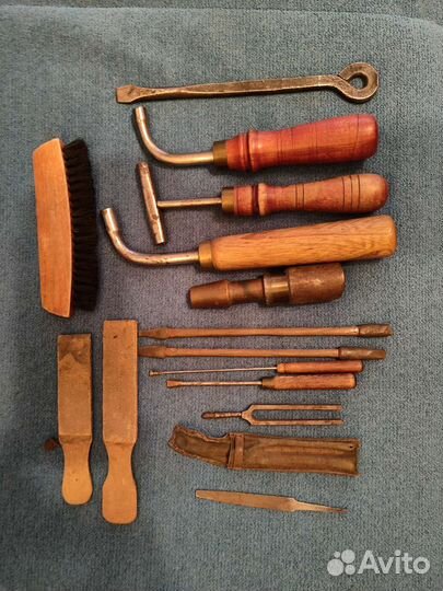 Набор инструментов для настройки фортепиано