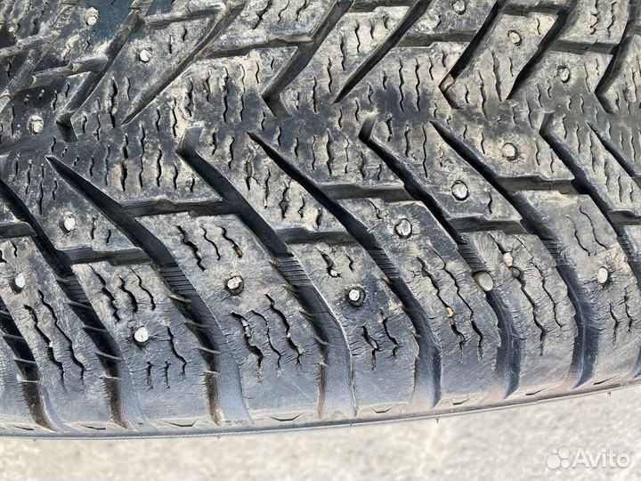 Nokian Tyres Hakkapeliitta 8 SUV 215/70 R16